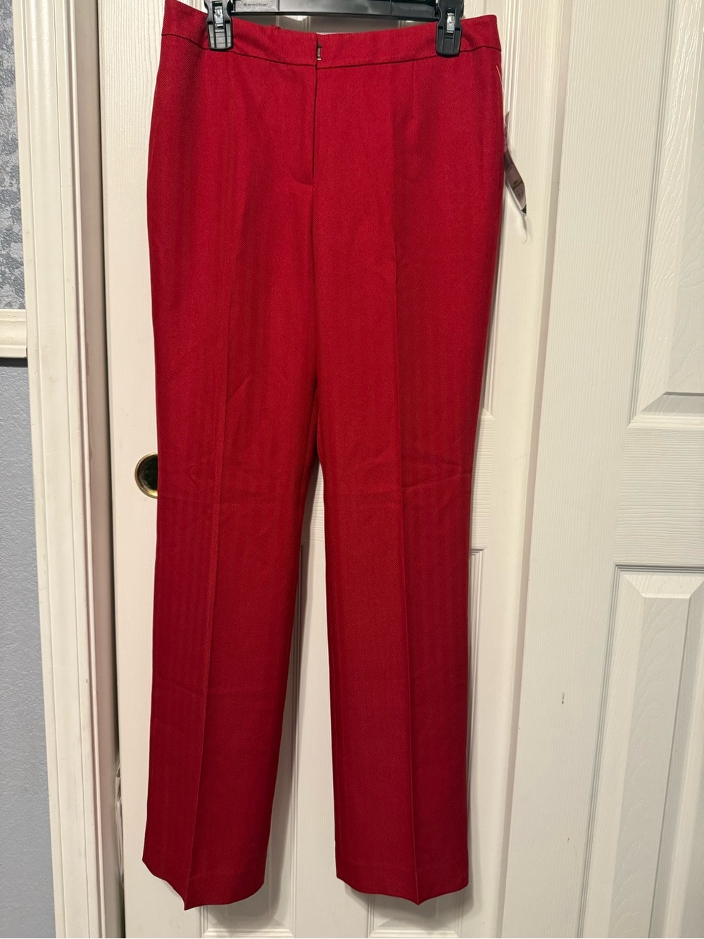 Le Suit Red Tailored Women's Pant Suit - Blazer & Straight Trousers - Picture 3 of 9